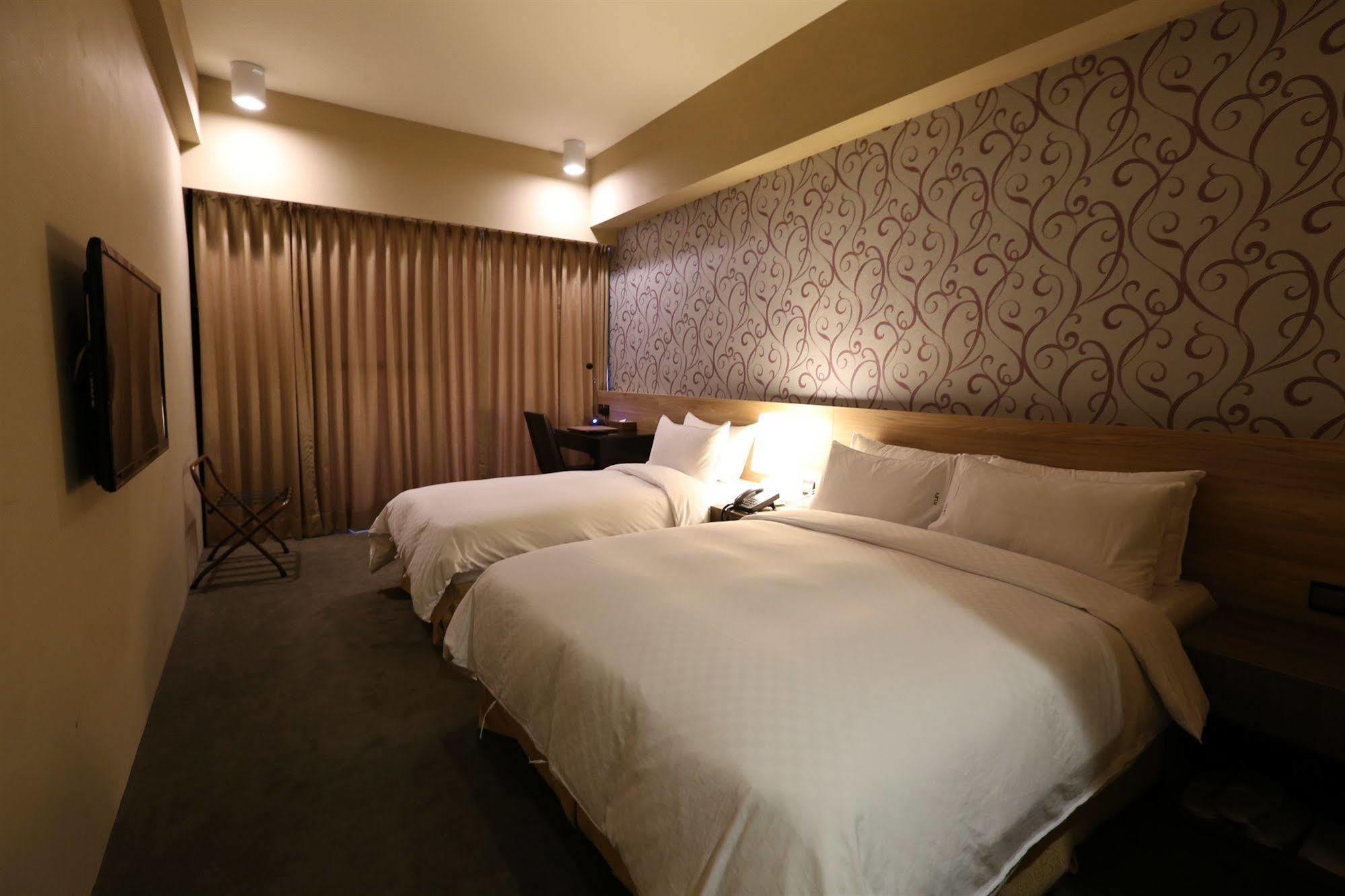 Kun Hotel Tchaj-čung Exteriér fotografie