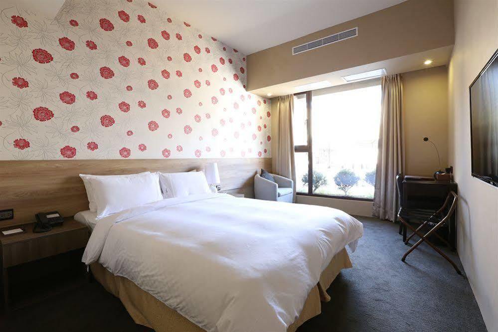 Kun Hotel Tchaj-čung Exteriér fotografie